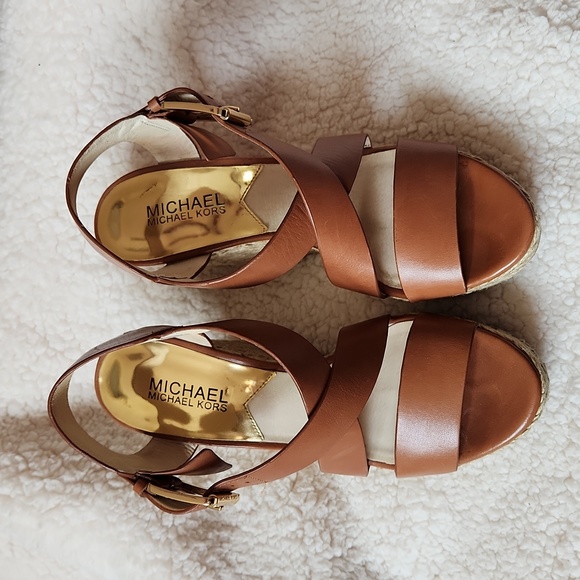 Michael Kors MK Brown Summer Platform Sandals, size 7 - Picture 2 of 7